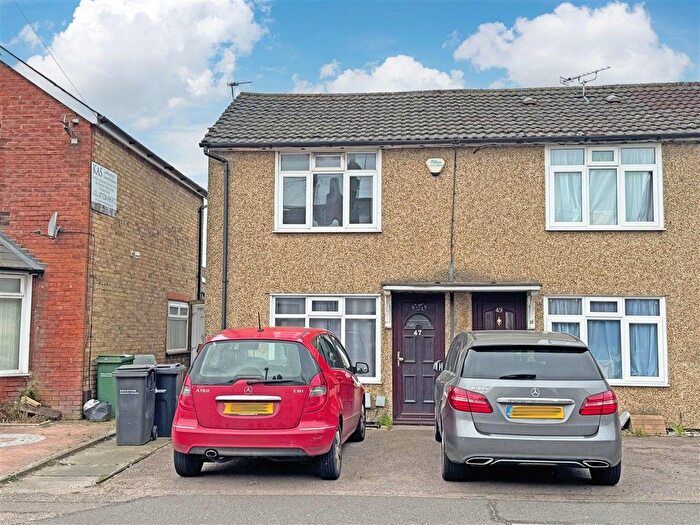2 Bedroom End Terrace House For Sale In Railway Street, Braintree, CM7