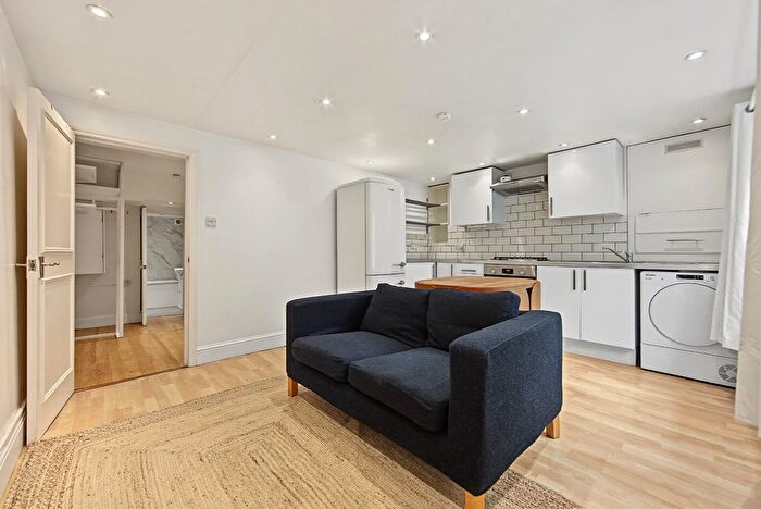 1 Bedroom Flat To Rent In Allen Road, London, N16
