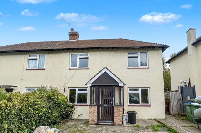 3 Bedroom Semi-Detached House For Sale In Dale Road, Crayford, Dartford, DA1
