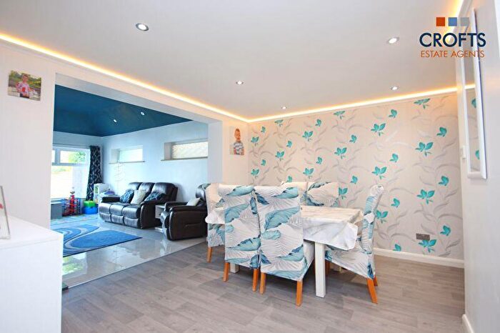 4 Bedroom Detached Bungalow For Sale In Stallingborough Road, Healing, DN41