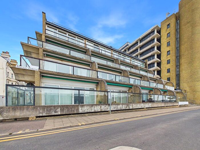 2 Bedroom Apartment For Sale In The Leas, Folkestone, Kent, CT20