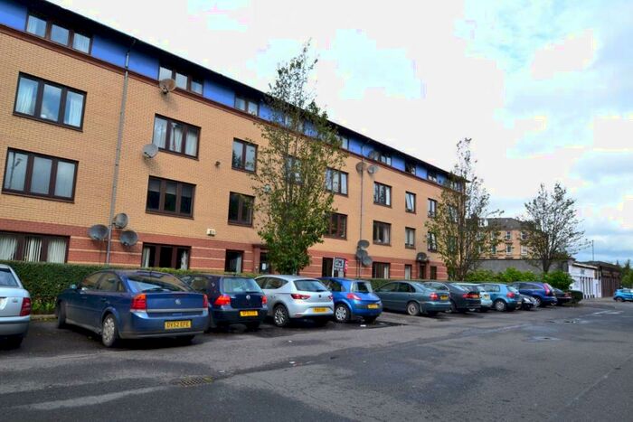 2 Bedroom Flat To Rent In Cornwall Street, G41