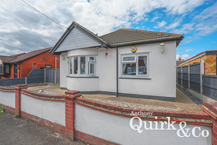 2 Bedroom Bungalow For Sale In Maurice Road, Canvey Island, SS8