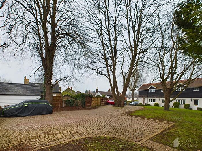 1 Bedroom Flat For Sale In Mulberry Green, Harlow, CM17