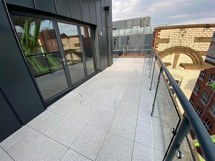 2 Bedroom Duplex To Rent In Paragon Mill, Cotton Street, Manchester, M4