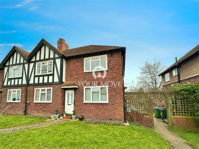 3 Bedroom Maisonette To Rent In Westhorne Avenue, London, SE9