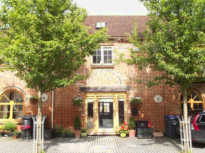 2 Bedroom Terraced House To Rent In Central Marlborough, SN8