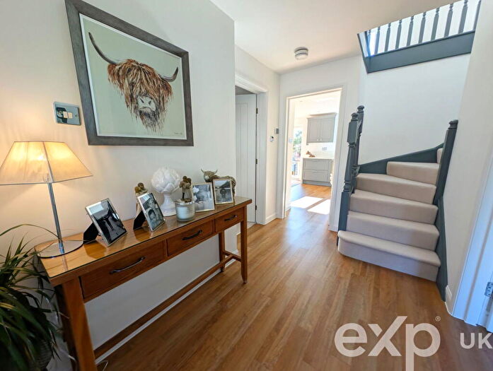 4 Bedroom Detached House For Sale In Cliveden Close, Allington, Maidstone, ME16