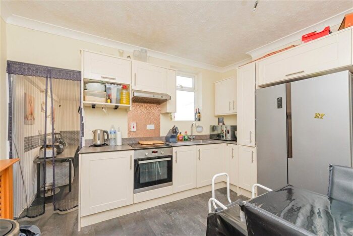 3 Bedroom Terraced House For Sale In Copenhagen Road, Gillingham, Kent, ME7