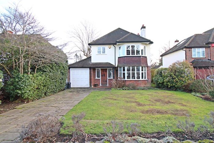 3 Bedroom Detached House For Sale In Barnfield Wood Road, Park Langley, Beckenham, BR3