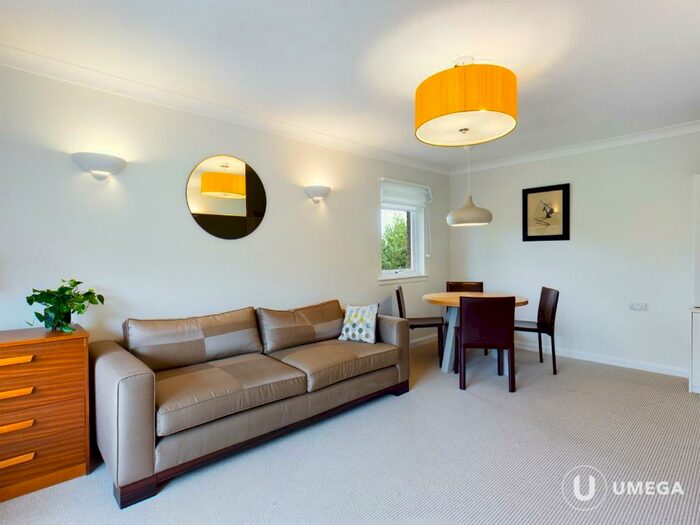 2 Bedroom Flat To Rent In East Fettes Avenue, Fettes, Edinburgh, EH4