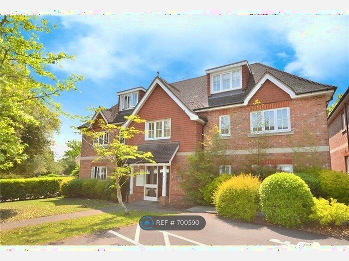 2 Bedroom Flat To Rent In Bardeen Place, Bracknell, RG12