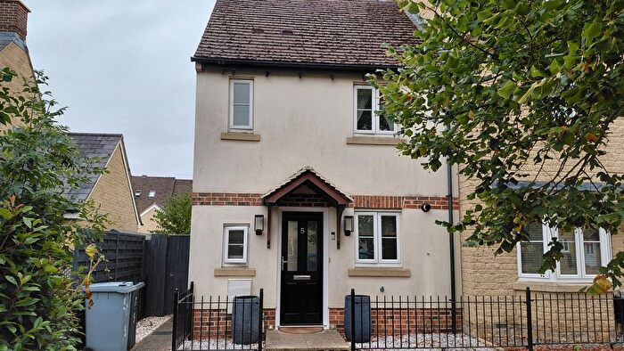 2 Bedroom Terraced House To Rent In Blackthorn Avenue, Carterton, Oxfordshire, OX18