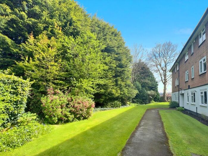 1 Bedroom Apartment To Rent In Sale, Greater Manchester, M33