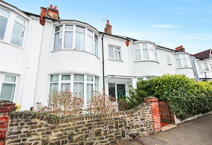 3 Bedroom Terraced House For Sale In Marguerite Drive, Leigh-on-Sea, Essex, SS9