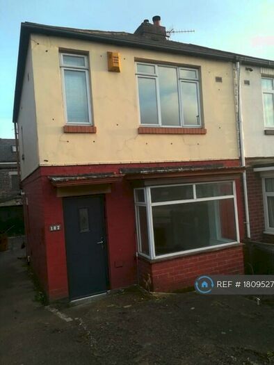 3 Bedroom Semi-Detached House To Rent In Rutland Road, Sheffield, S3
