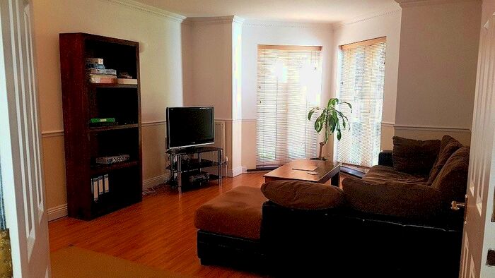 1 Bedroom Flat To Rent In Milton Court, London, SW18