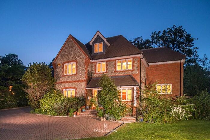 6 Bedroom Detached House For Sale In Wellhouse Road, Beech, Hampshire, GU34