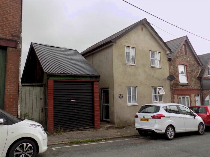 2 Bedroom End Of Terrace House To Rent In Northfield Road, Okehampton, EX20