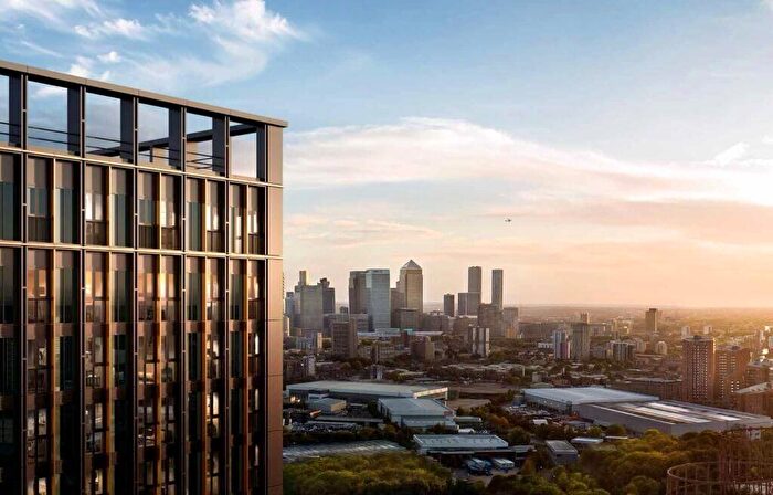 2 Bedroom Apartment To Rent In Canning Town, London, E15
