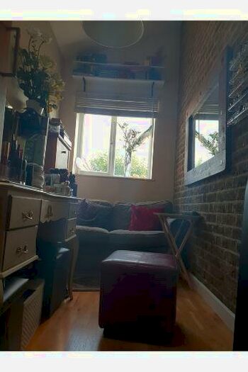 Studio To Rent In Mortimer Road, London, NW10