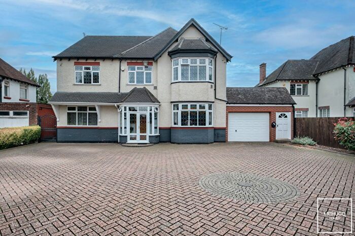 6 Bedroom Detached House For Sale In Hagley Road, Birmingham, B17
