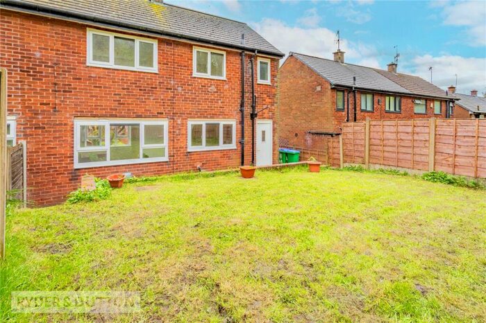 2 Bedroom Semi-Detached House For Sale In Torre Close, Middleton, Manchester, M24