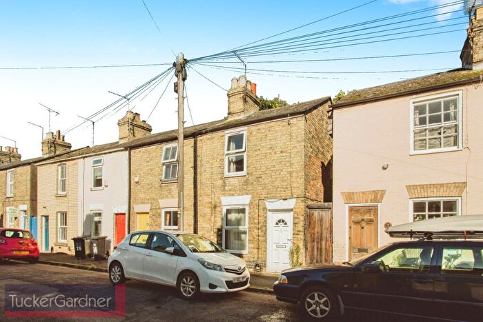 2 Bedroom Terraced House To Rent In York Street, Cambridge, CB1