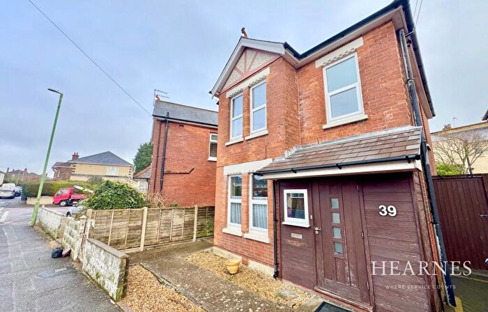 3 Bedroom Detached House For Sale In Ripon Road, Bournemouth, BH9