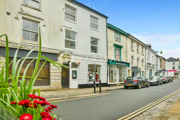 2 Bedroom Maisonette To Rent In Pengelly Court, Callington, Cornwall, PL17