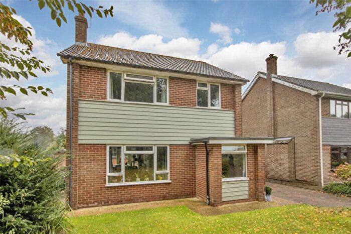 3 Bedroom Detached House For Sale In Heathfield Way, Barham, Nr Canterbury, CT4