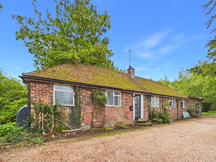 2 Bedroom Detached Bungalow To Rent In Sayerland Lane, Sayerland, BN26