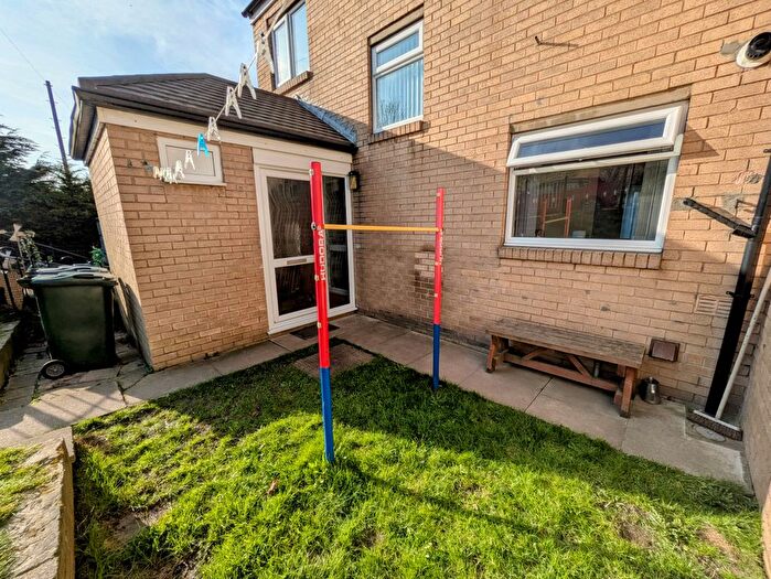 3 Bedroom Terraced House For Sale In Wenborough Lane, Tong, Bradford, BD4