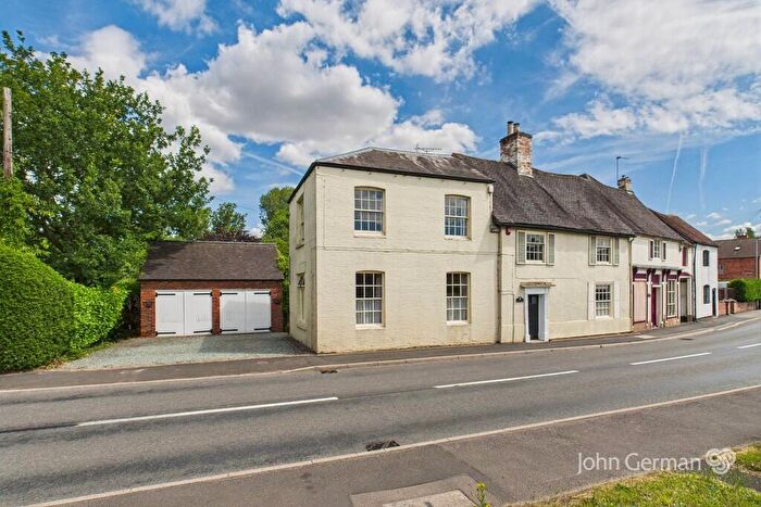 5 Bedroom Semi-Detached House For Sale In Main Street, Yoxall, DE13