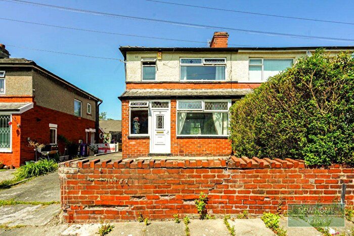 3 Bedroom Semi Detached House For Sale In Ebor Street, Burnley, Lancashire, BB10