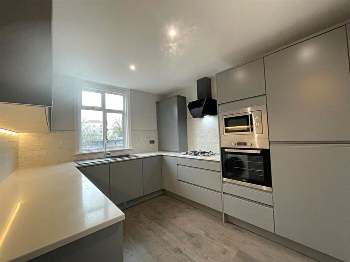 4 Bedroom Apartment To Rent In Cuckfield Road, Hurstpierpoint, Hassocks, BN6