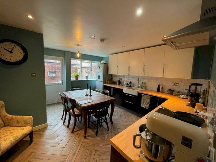 3 Bedroom Town House To Rent In Forest View, Southampton, SO14