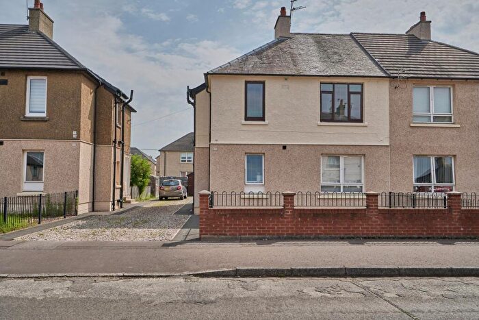 2 Bedroom Flat To Rent In Poplar Street, Grangemouth, FK3
