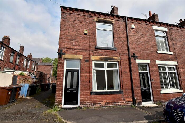 2 Bedroom End Of Terrace House To Rent In Peace Street, Astley, Manchester, M29