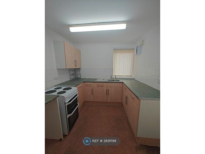 1 Bedroom Flat To Rent In Tyrell Court, Southampton, SO18