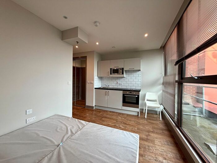 Studio To Rent In Week Street, Maidstone, ME14