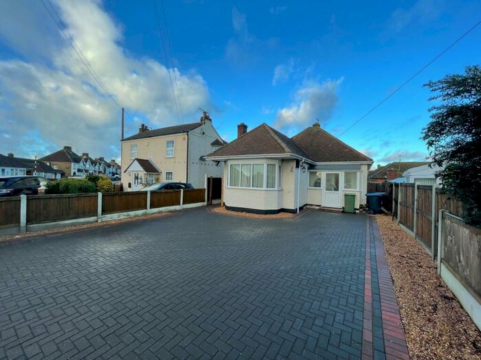 2 Bedroom Bungalow To Rent In Margate Road, Ramsgate, CT12