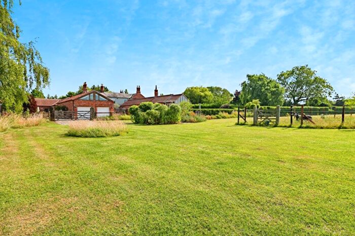 3 Bedroom Barn Conversion For Sale In Bottesford Road, Bottesford, Nottingham, Nottinghamshire, NG13