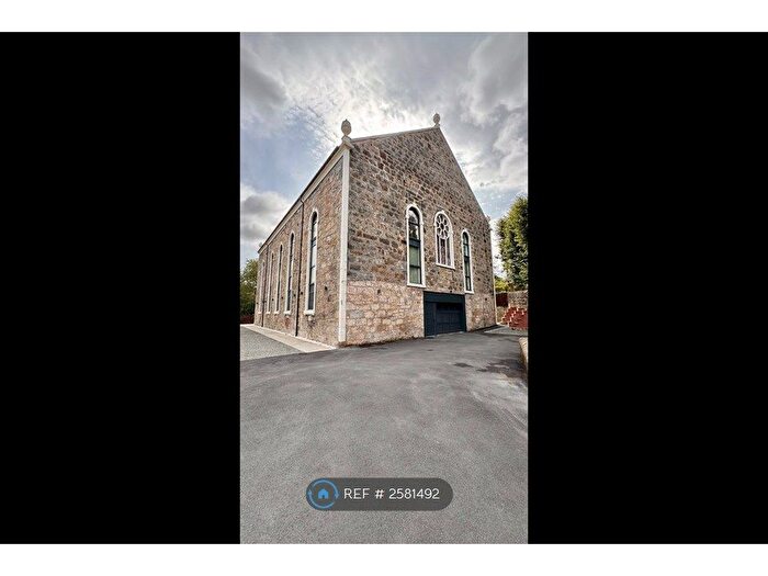 3 Bedroom Flat To Rent In Main Road, Castlehead, Paisley, PA2