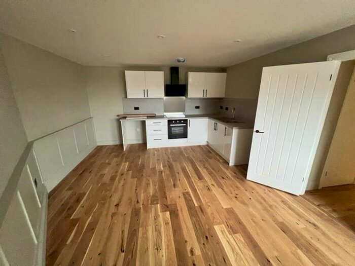 2 Bedroom Flat To Rent In Bell Lane, Northfield, Birmingham, B31