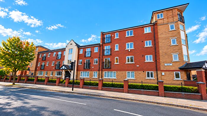 2 Bedroom Flat For Sale In Stretford Road, Hulme, Manchester, M15