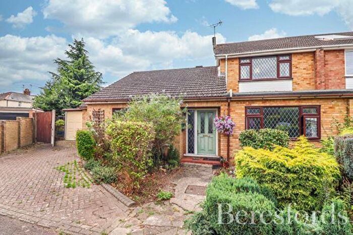 3 Bedroom End Of Terrace House For Sale In Towncroft, Chelmsford, CM1