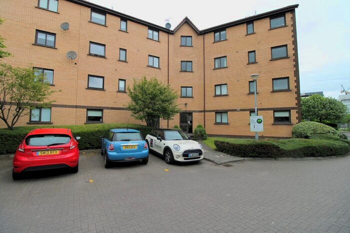 2 Bedroom Flat To Rent In Riverview Gardens, Glasgow, G5