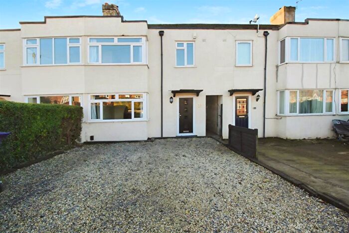 4 Bedroom House To Rent In Cadwell Lane, Hitchin, Hertfordshire, SG4