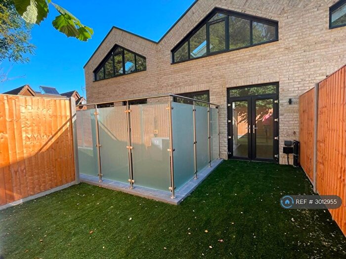 3 Bedroom Terraced House To Rent In Old Lodge Lane, Purley, CR8